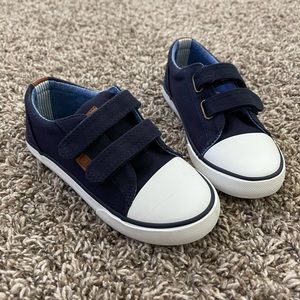 Tommy Hilfiger toddler Boys casual shoes size 10